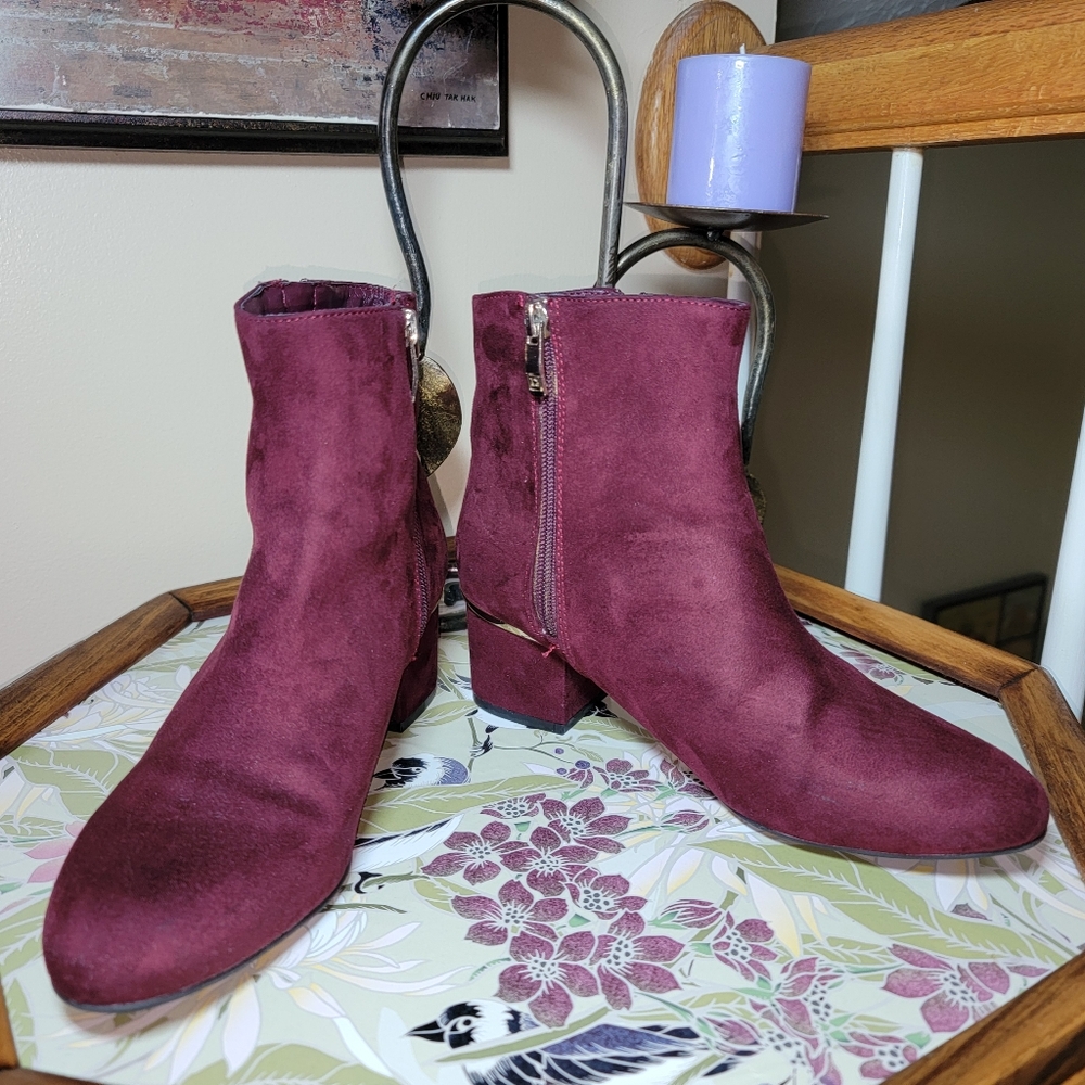 Liz Claiborne 'Goldie' Booties - Size‎ 6.5 - Picture 2 of 6